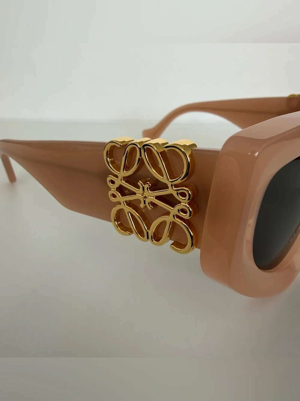 NEW!!! Loewe women sunglasses LW40154U 72E Authentic